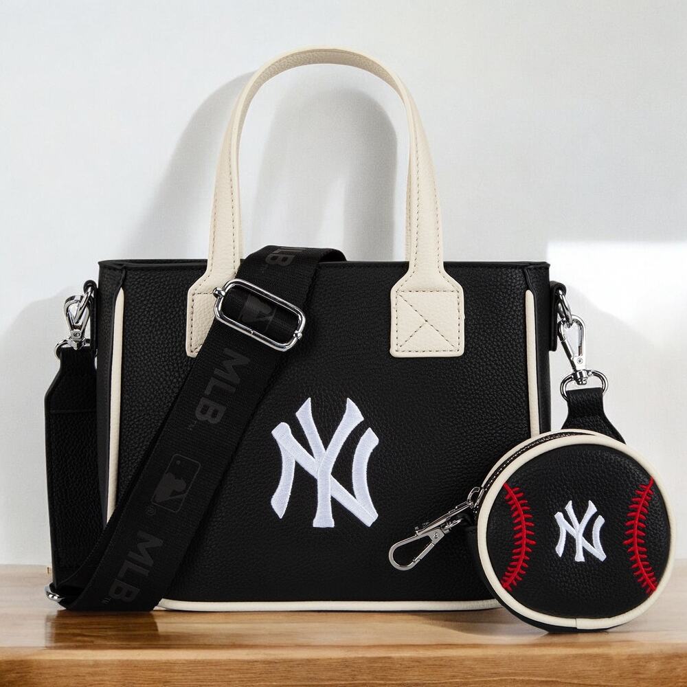 MLB New York Yankees Black Small Tote/Crossbody w/ Coin Pouch *NEW in Package*